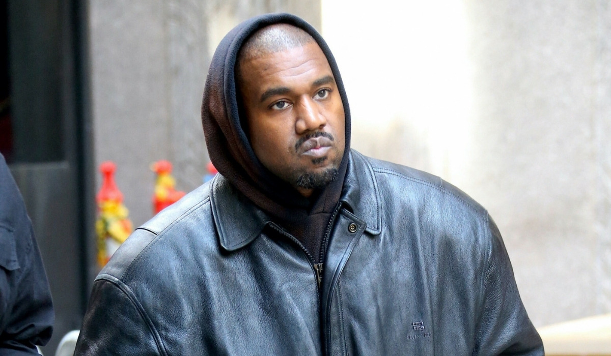 Kanye porównał się do George'a Floyda: "teraz wiem, jak to jest mieć kolano na swojej szyi"