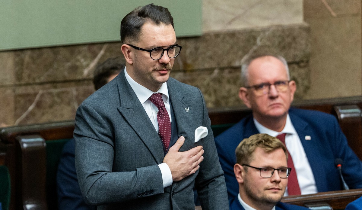 Łukasz Mejza będzie musiał wytłumaczyć się z braków w oświadczeniu majątkowym, bo prokuratura wszczęła śledztwo