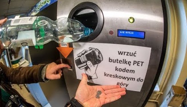 Kraków: butelkomat musiał zniknąć, bo działał zbyt dobrze i zabrakło w nim drobnych