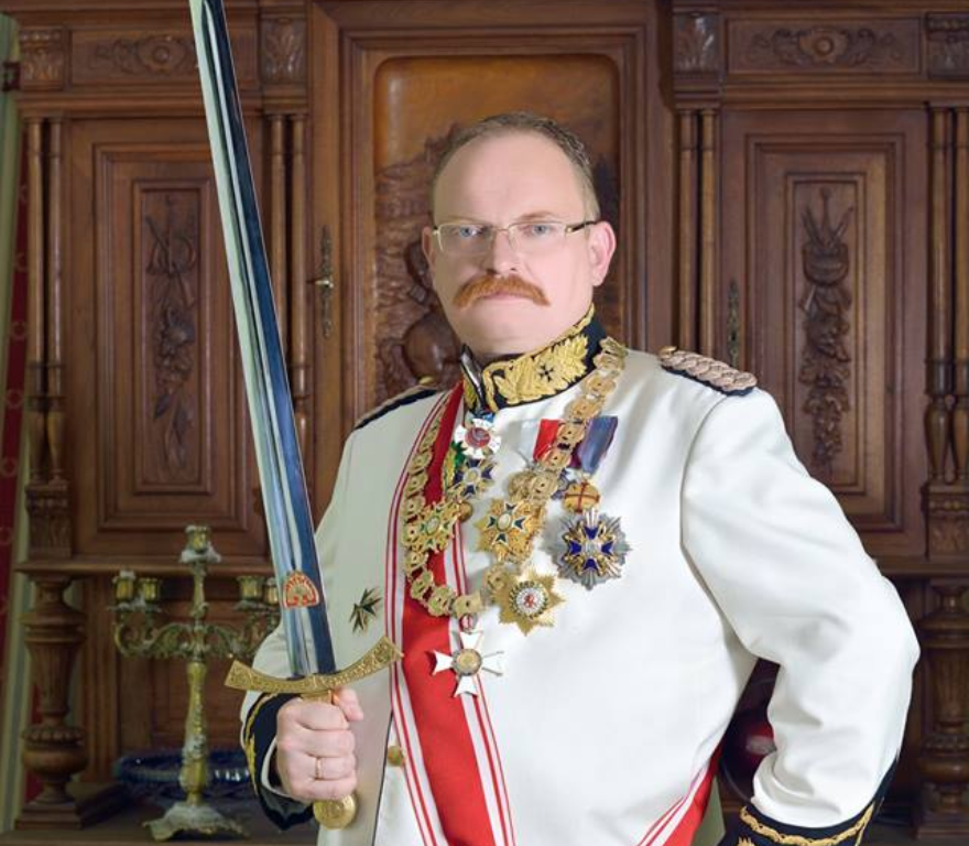 "Wyraziłem zgodę, aby kandydować na Prezydenta Stołeczno Królewskiego Miasta Krakowa":crossed_swords: