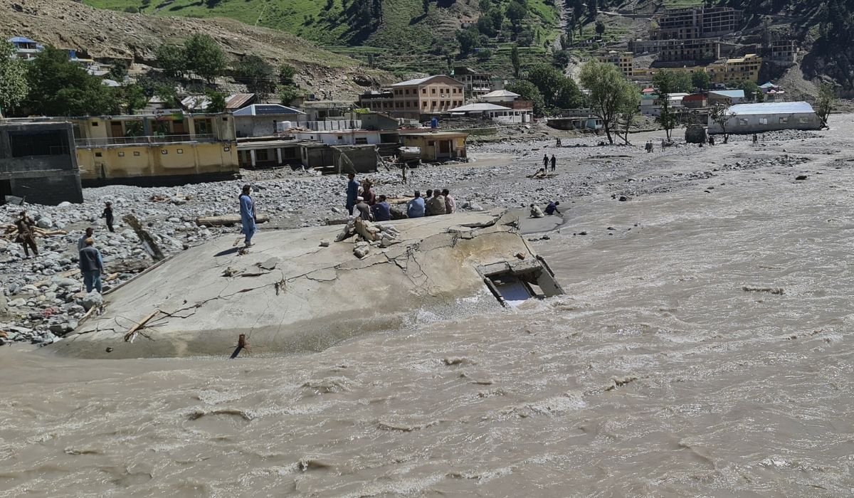 Pakistan: rozmiary powodzi przewyższają jakiekolwiek możliwości zwykłego reagowania, jedna trzecia kraju pod wodą