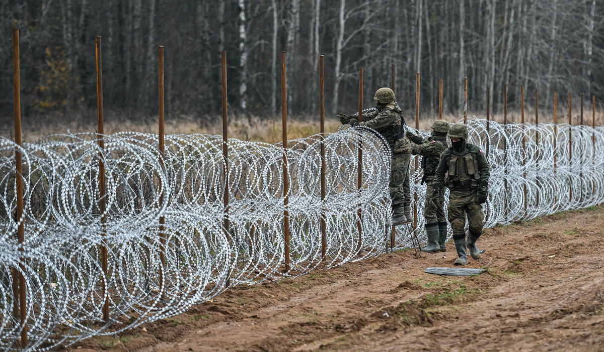 Sondaż: większość Polaków popiera budowę zapory na granicy z obwodem kaliningradzkim