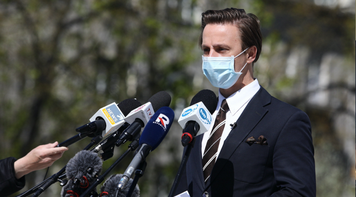 Bosak o telefonach od polityków PiS: nie jesteśmy na sprzedaż