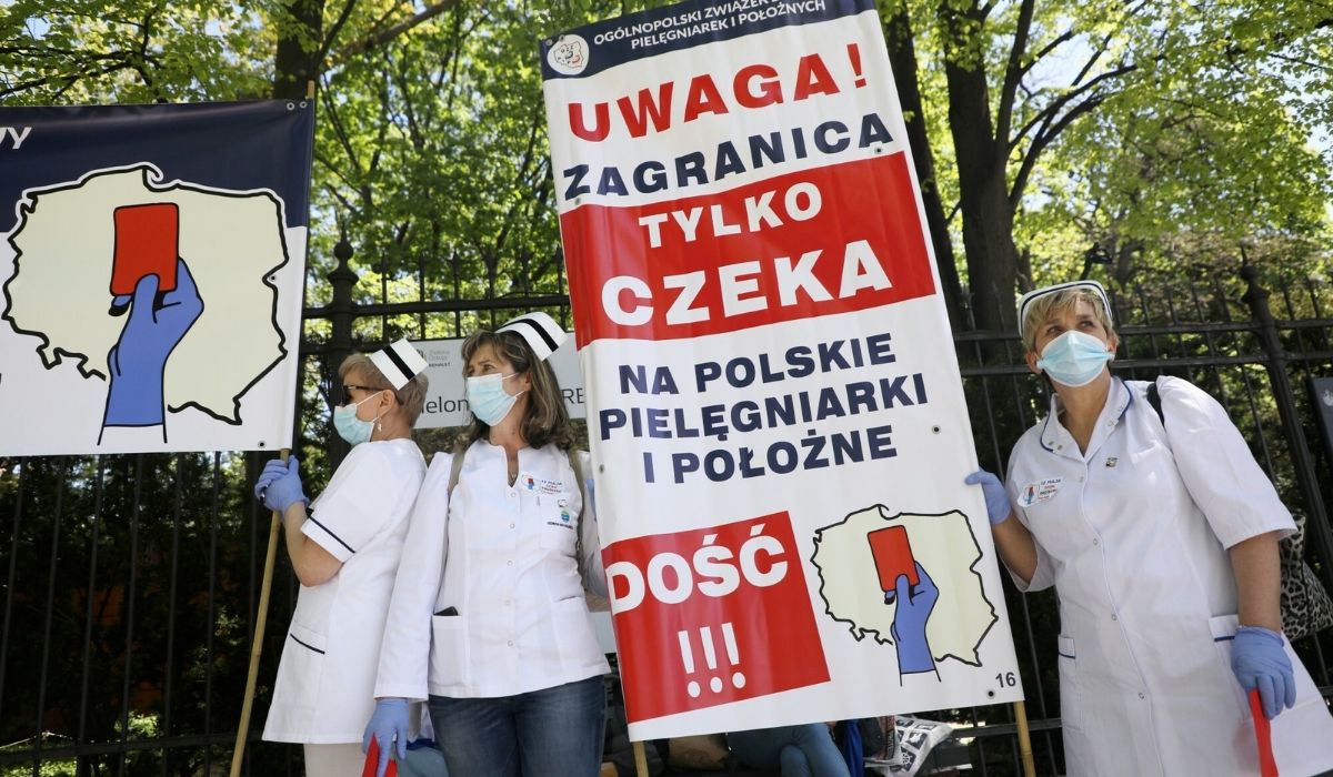 Warszawa: pielęgniarki protestują i domagają się tego co zawsze, bo dostają to co zwykle