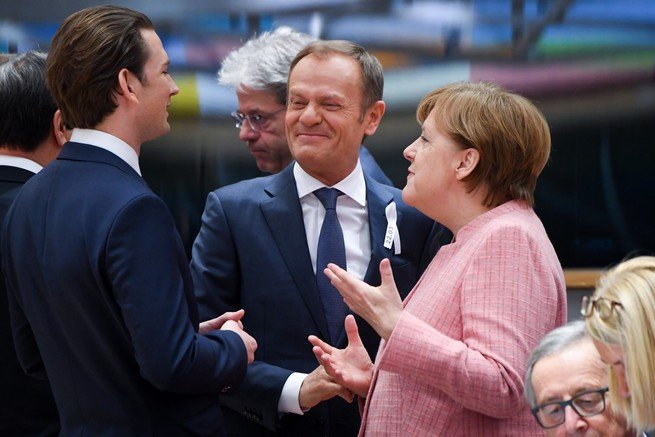 SE: Rada Europejska wydała w ciągu roku 500 tysięcy złotych na szampana 