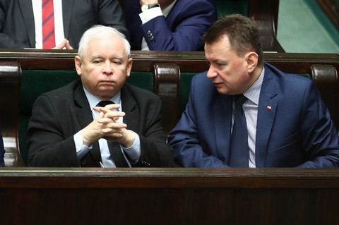 Sondaż dla Gazety Wyborczej: w ciągu tygodnia PiS straciło 10 procent poparcia