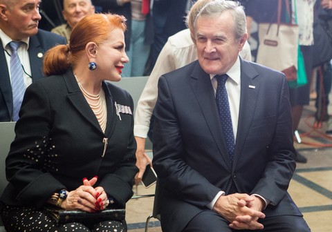 Gliński tłumaczy się ze słów, że PiS "jest traktowany jak Żydzi przez Goebbelsa"