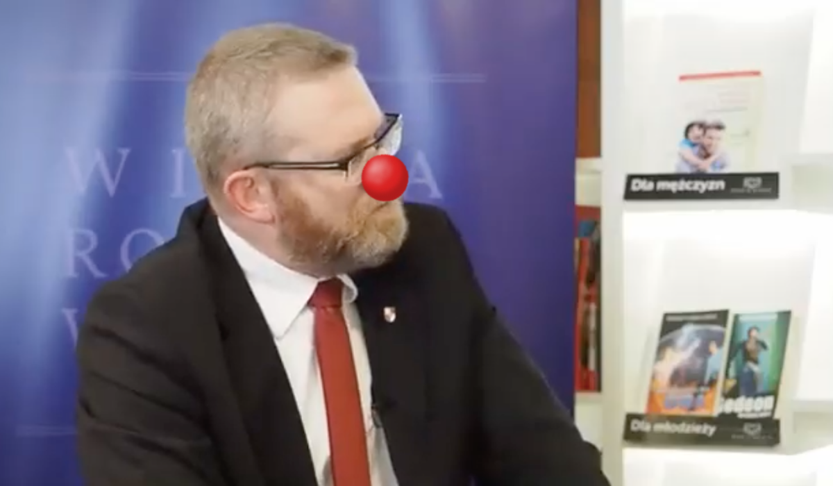 Poseł Braun jak papież Franciszek: robi fikołki i nie chce przyznać, że Putin to zbrodniarz wojenny