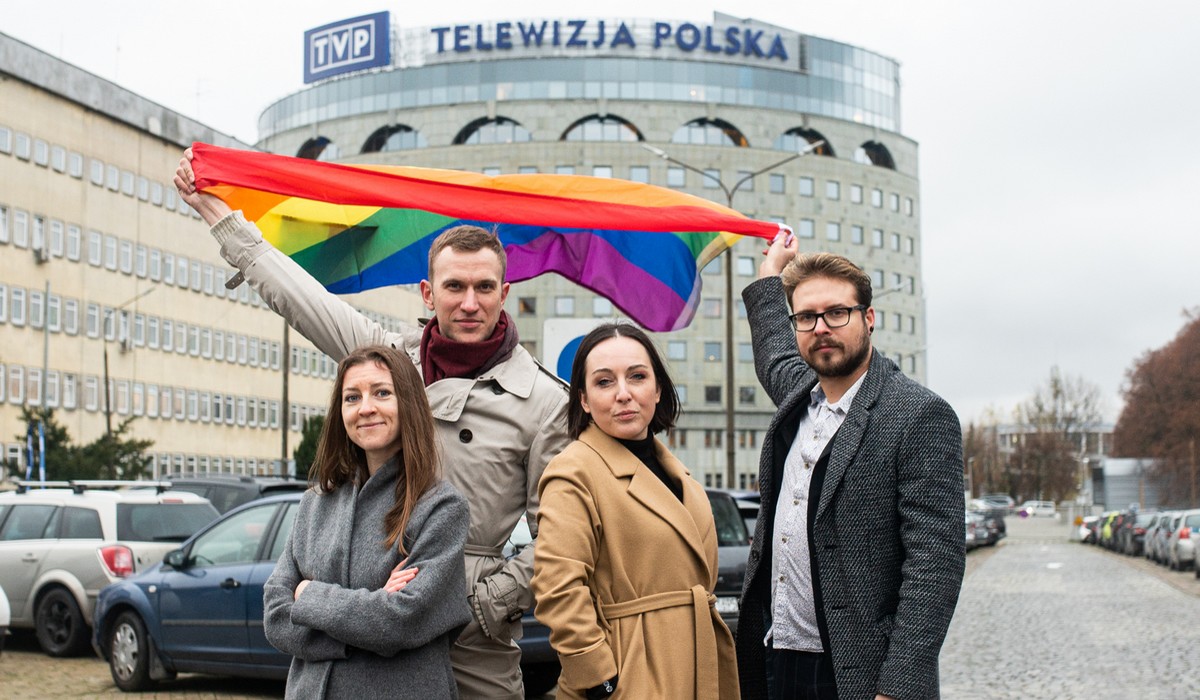 TVP musi zapłacić karę za emisję dokumentu "Inwazja", bo był homofobiczny i mógł manipulować wyborcami