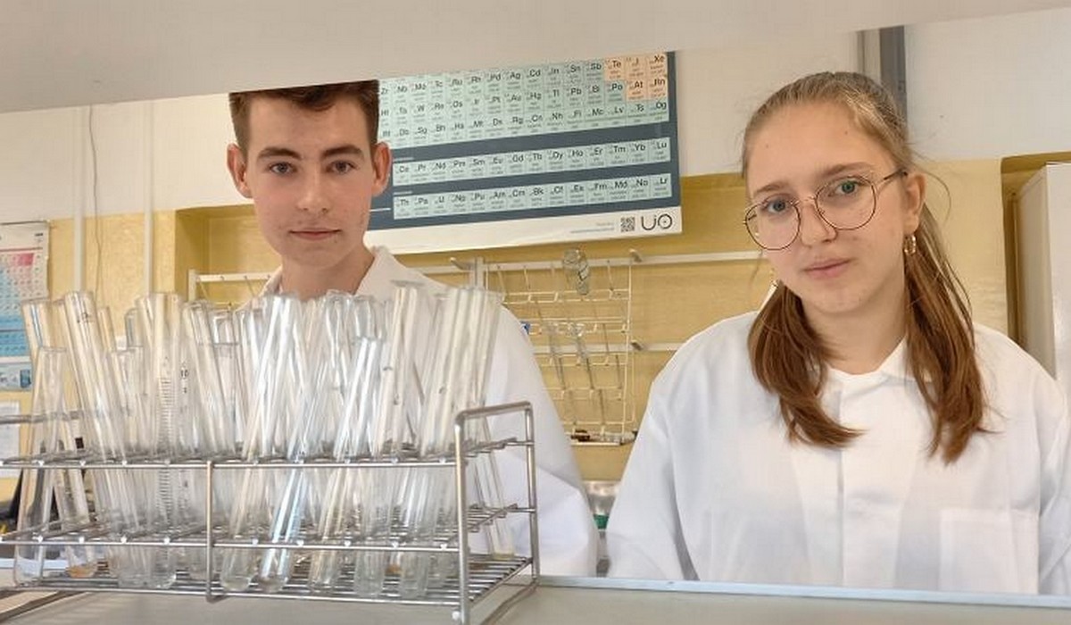Polscy nastolatkowie nagrodzeni za pomysł na walkę z plastikiem, między innymi Best Young Inventors Award