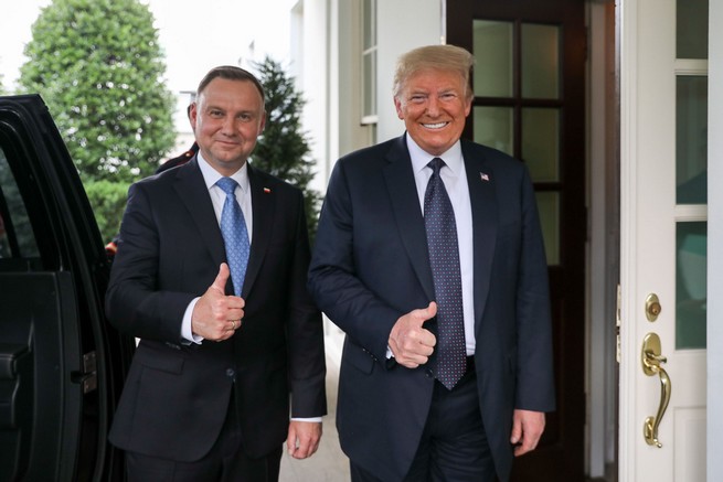 Duda pośpieszył naukowców, żeby się streszczali z tym lekiem na koronawirusa