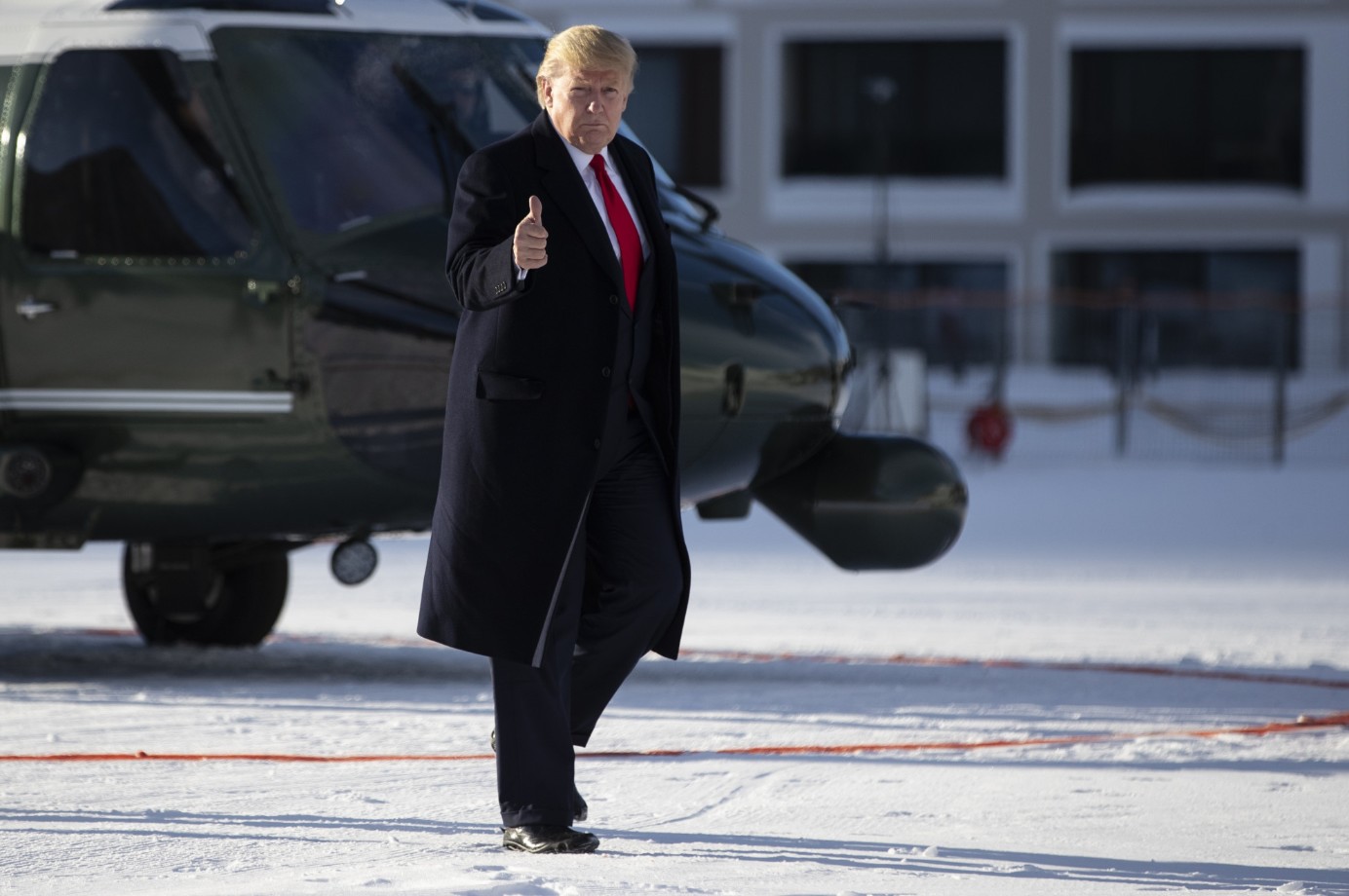 Irański parlamentarzysta: oferujemy trzy miliony dolarów w gotówce każdemu, kto zabije Trumpa