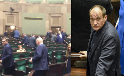 Kukiz wyśmiewa posłów wybiegających z Sejmu. "To nie alarm bombowy"
