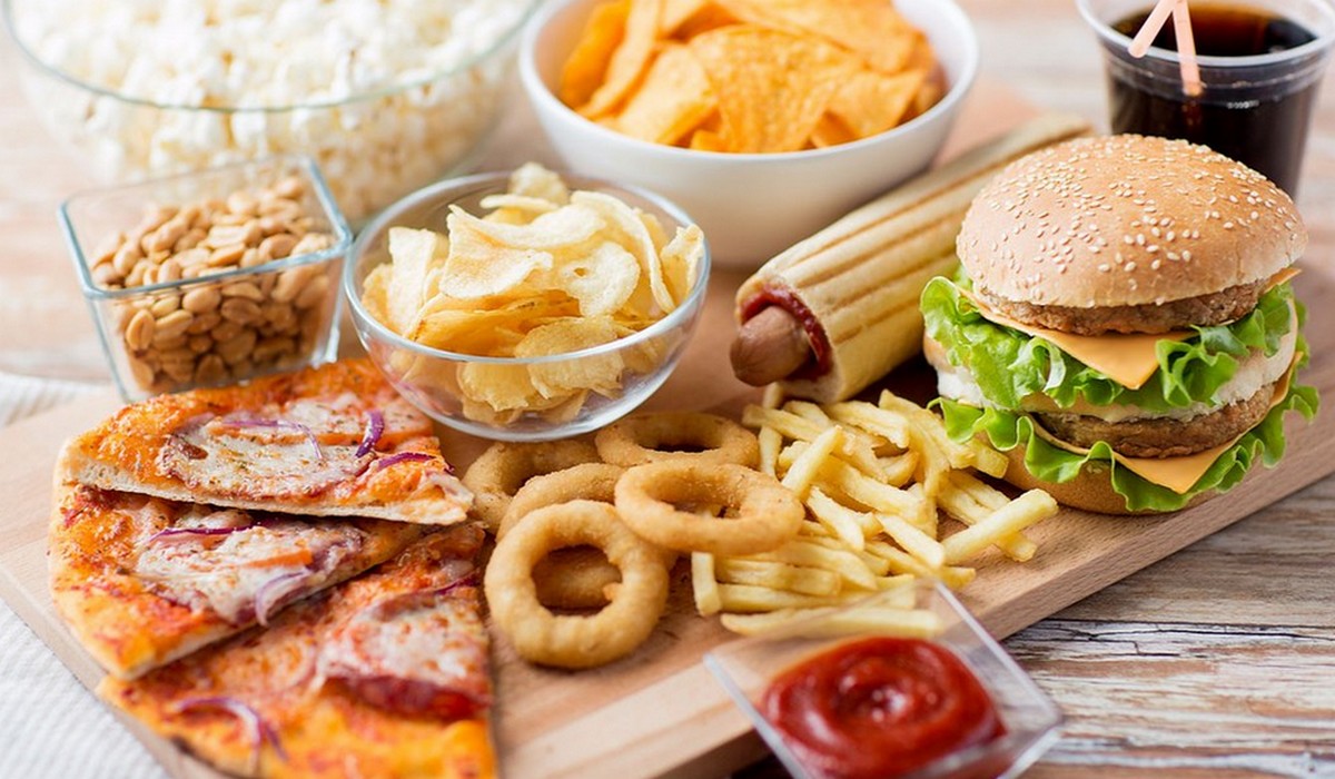 Holandia: największe miasta zmierzają do całkowitego pozbycia się śmieciowego jedzenia, zarówno barów jak i dostarczania