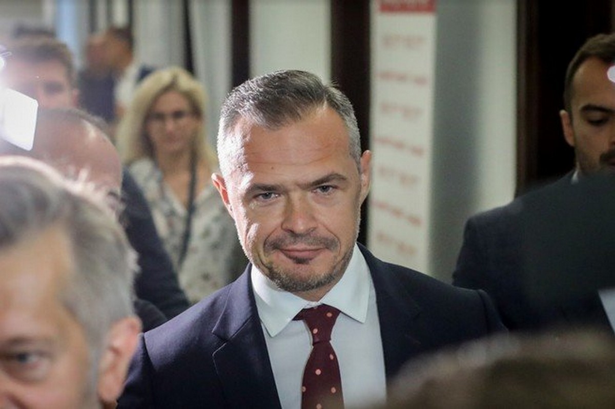 PAP: Nowak miał przyjmować 3,5 tys. miesięcznie od prezesa Orlenu za załatwienie mu pracy 