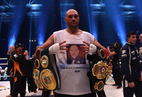 Brytyjscy pięściarze chcą zaangażować się w walkę z nożownikami