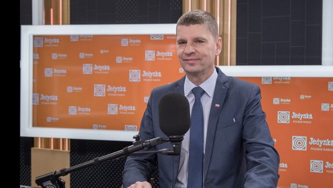 MEN: rekrutacje do szkół średnich i uczelnie wyższych zostaną przesunięte