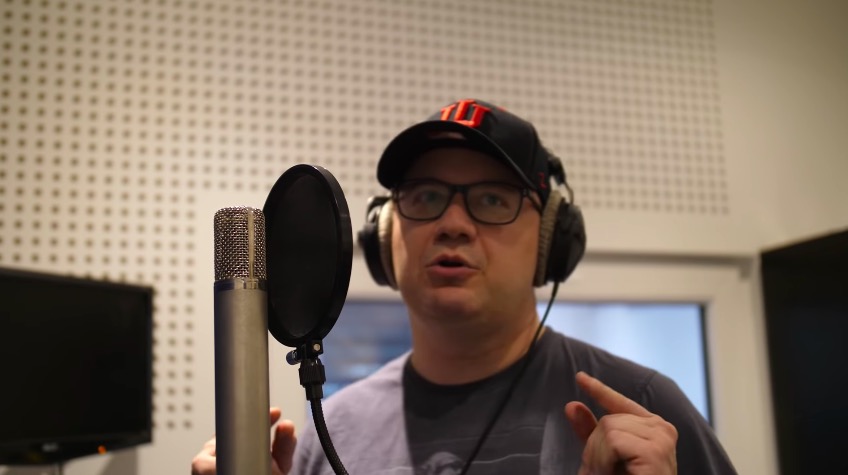 Adam Bodnar rapuje o konstytucji w #hot16challenge2