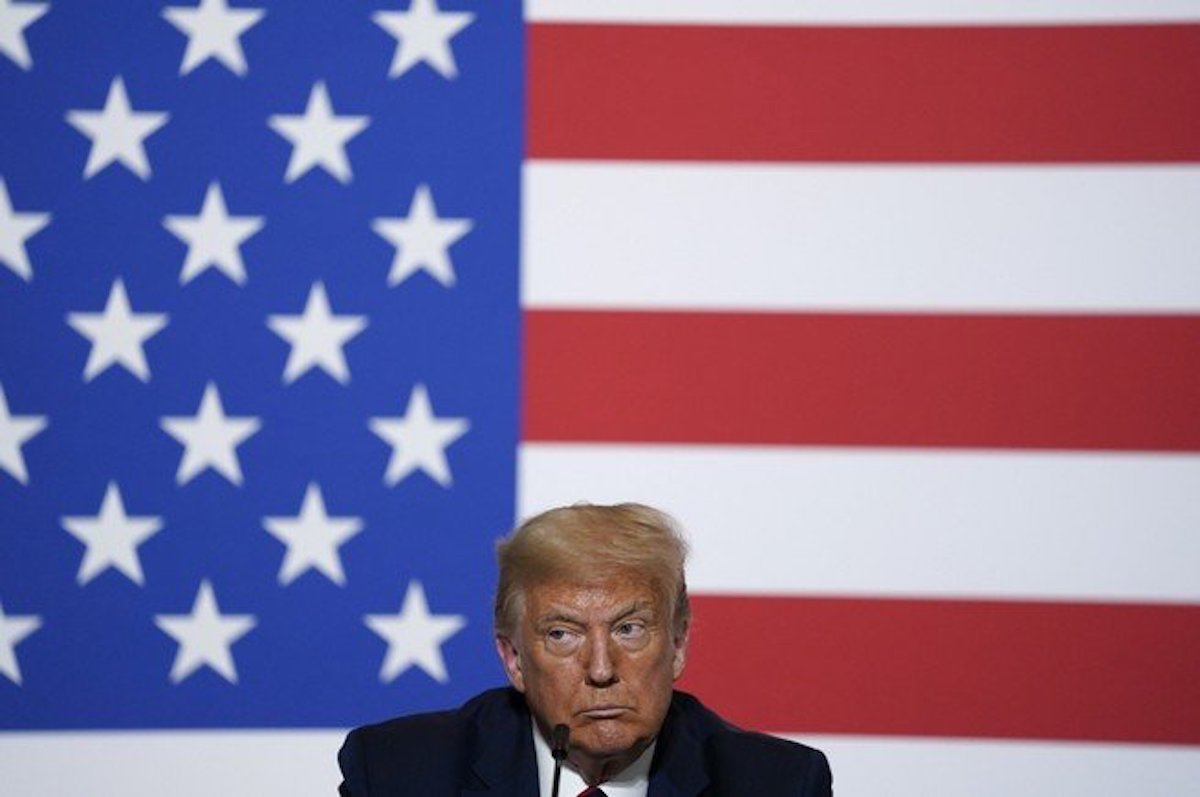 Trump chce rozszerzenia zbierania danych od imigrantów, skany tęczówki, próbki głosu i DNA