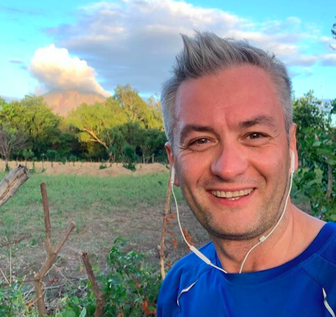 Wakacje Biedronia w Gwatemali utrudniają prace słupskiej rady miasta