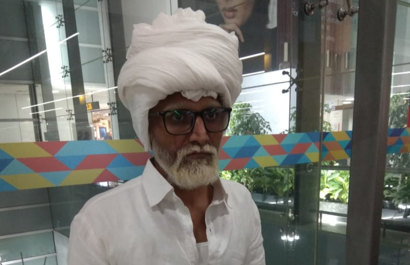 Delhi: mężczyzna chciał oszukać strażników na lotnisku sposobem z kreskówek