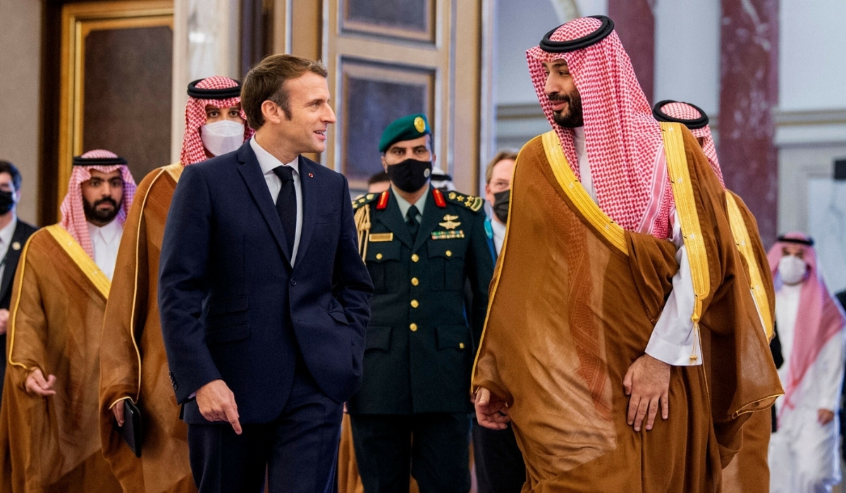 Macron przyjmie "arabskiego Putina", księcia bin Salmana i porozmawia o energetyce