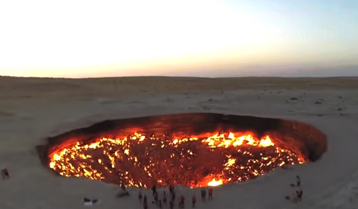 Turkmenistan: prezydent kazał zgasić płonące od 50 lat Wrota Piekieł