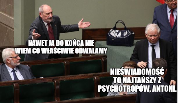 TVP podało raport Macierewicza z "prawdą o Smoleńsku", po czym skasowali wpis 
