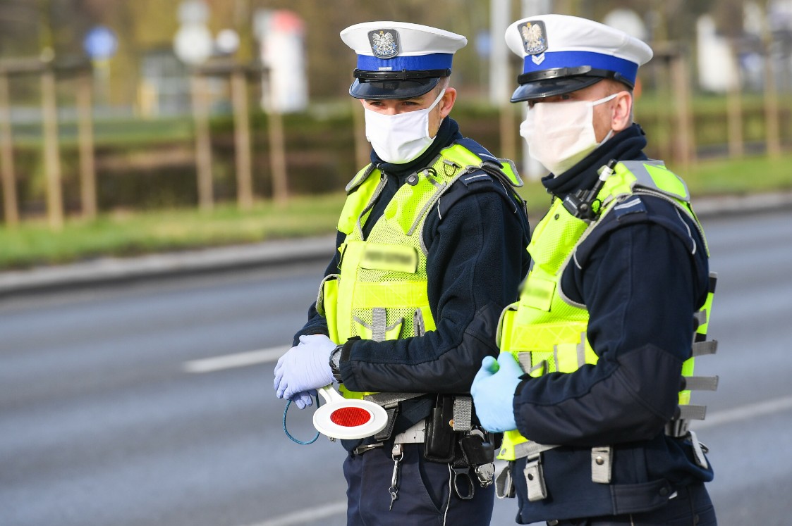 Zabrze: policjanci pobili kierowcę, usunęli nagrania z interwencji i fałszywie oskarżyli o napaść