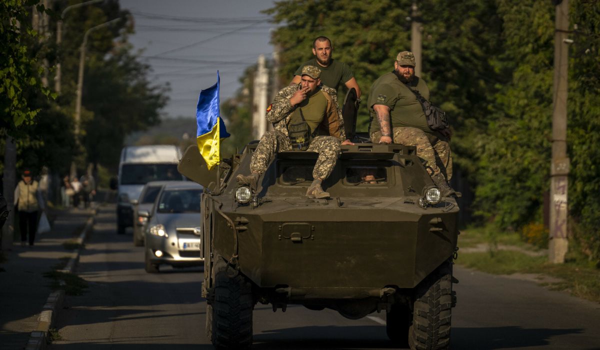 Rosjanie wykonują taktyczną ucieczkę z obwodu ługańskiego, bo Ukraina za dobrze sobie radzi na froncie