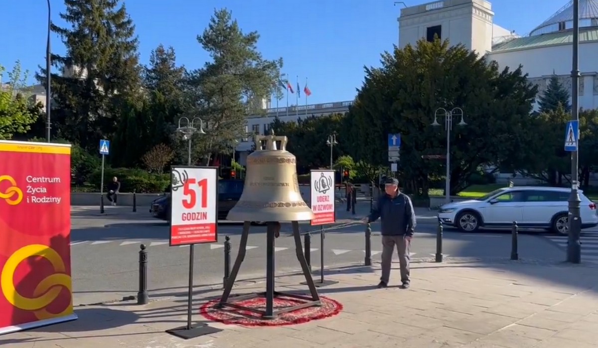 Prezes Ordo Iuris: "Dzwon Nienarodzonych" już stoi pod Sejmem