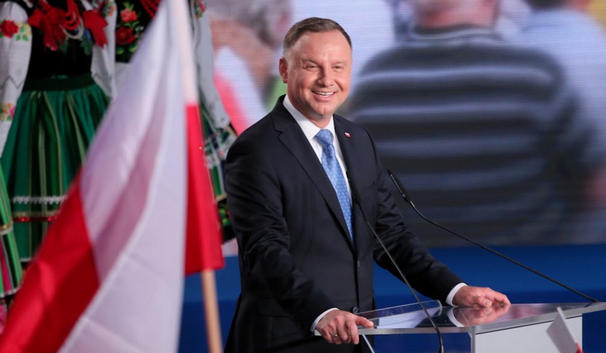 Sondaż: według 42% badanych 15 października to dobry termin na wybory, prezydent zdecyduje w poniedziałek