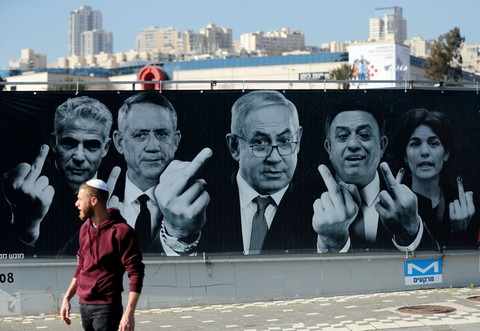 Oryginalne billboardy na ulicach Tel Awiwu