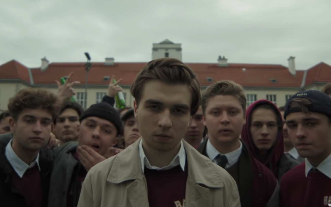 Rapowy utwór "Patointeligencja" o młodzieży z dobrych domów stał się hitem w kilka godzin