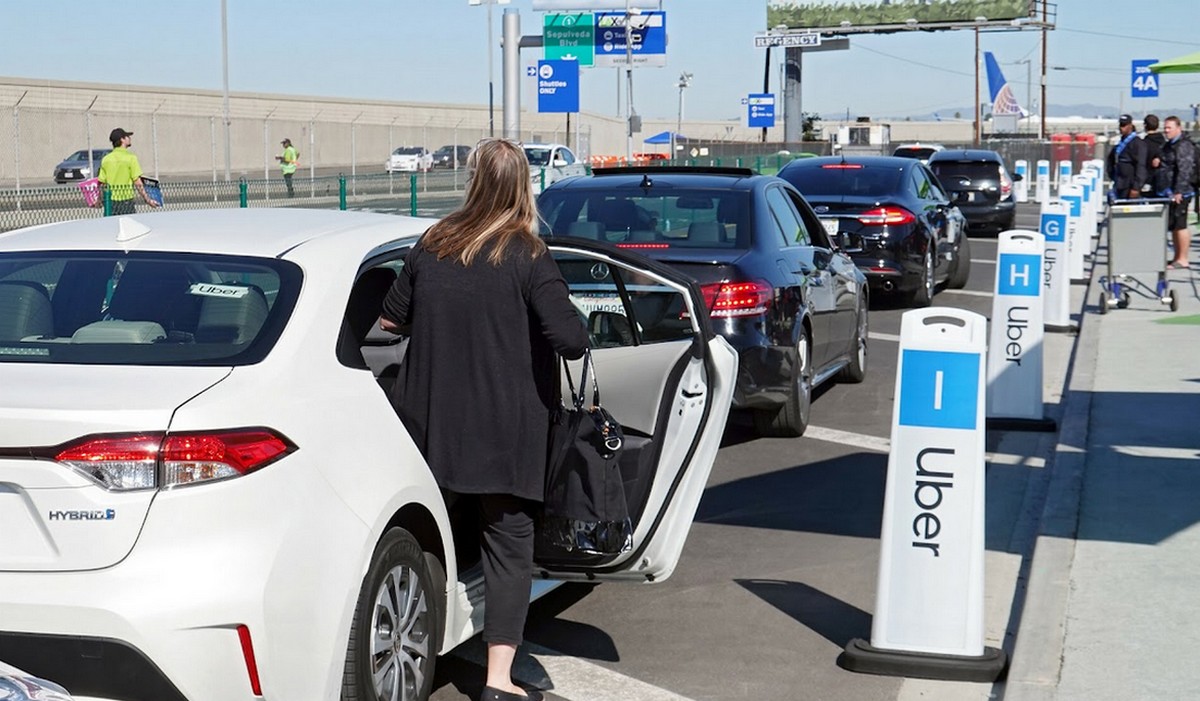 Uber zapłaci 178 mln dolarów odszkodowania australijskim kierowcom taksówek