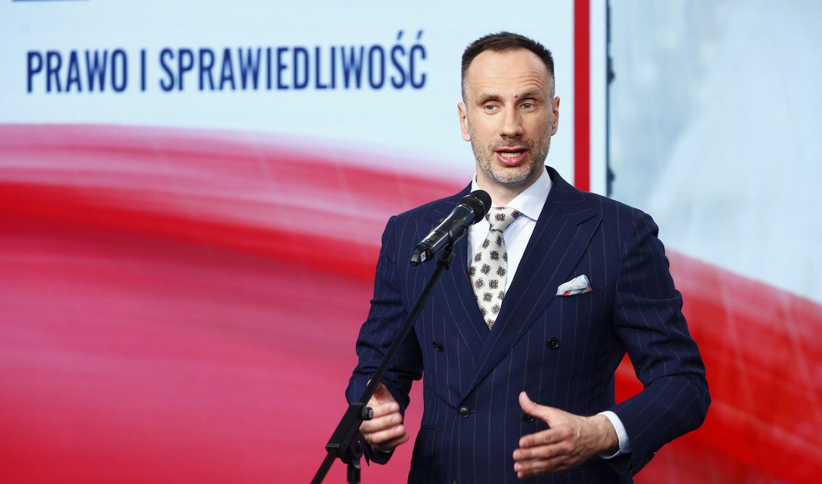 Janusz Kowalski ewakuował się z Suwerennej Polski z powrotem do PiS-u