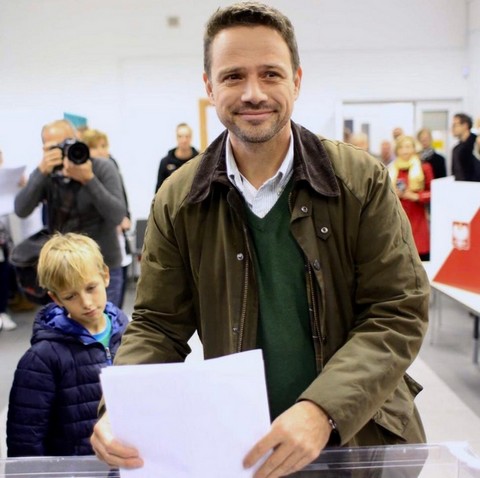 Trzaskowski też już głosował