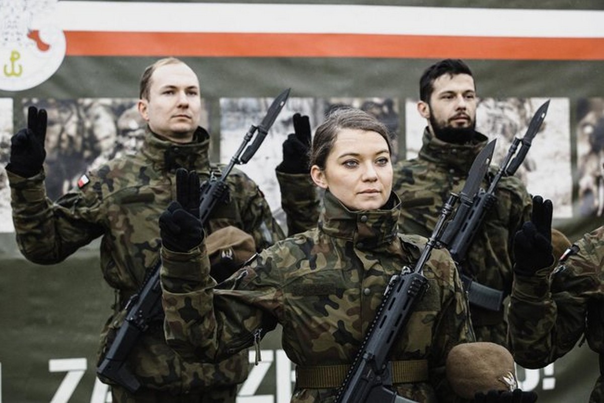 20 000 żołnierzy zostanie skierowanych do pomocy w budowaniu szpitali polowych i wsparcia służb