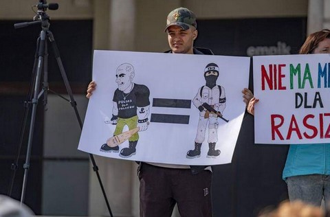 Prokuratura zbada, czy porównywanie nacjonalistów do ISIS nie było przestępstwem