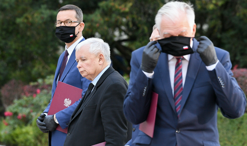 Minister Dworczyk zapewnia, że już niedługo prawo zostanie dopracowane i nakaz maseczek będzie legalny