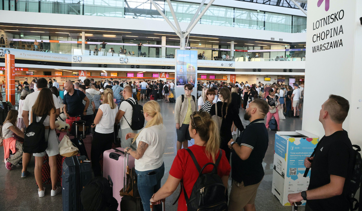 Lotnisko Chopina jest tak zapchane, że rząd będzie chciał dzielić ruch na Modlin i Radom