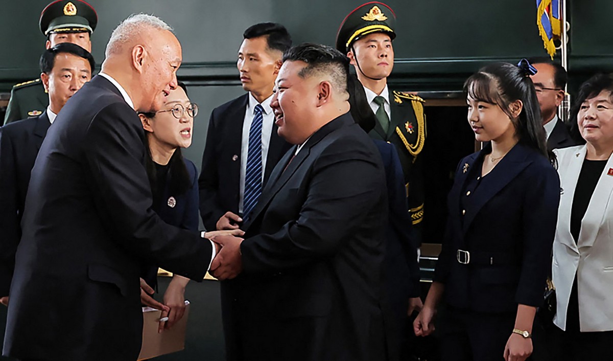 Kim Dzong Un pojawił się w Chinach z córką, spekuluje się, że przygotowuje następczynię