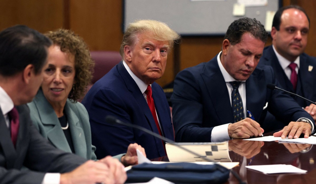 Trump usłyszał 34 zarzuty, nie przyznaje się do winy i uważa, że to ingerencja w wybory