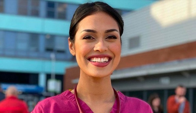 Miss Anglii wróciła do pracy w szpitalu, by pomóc w walce z koronawirusem