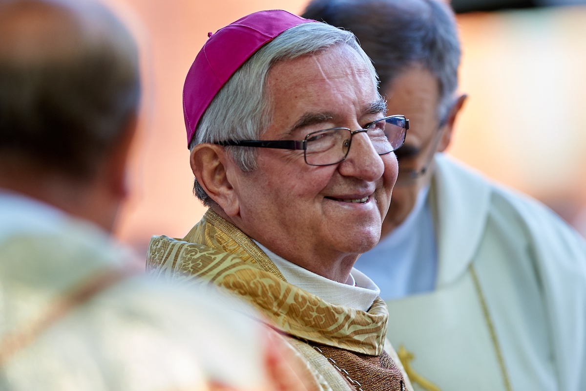 Abp Głódź dostaje kilkanaście tysięcy zł emerytury, ale dojdzie mu jeszcze 5 000 miesięcznie