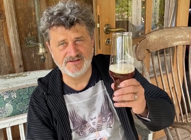 Palikot chce destylować wódkę "Palikot", szuka inwestorów