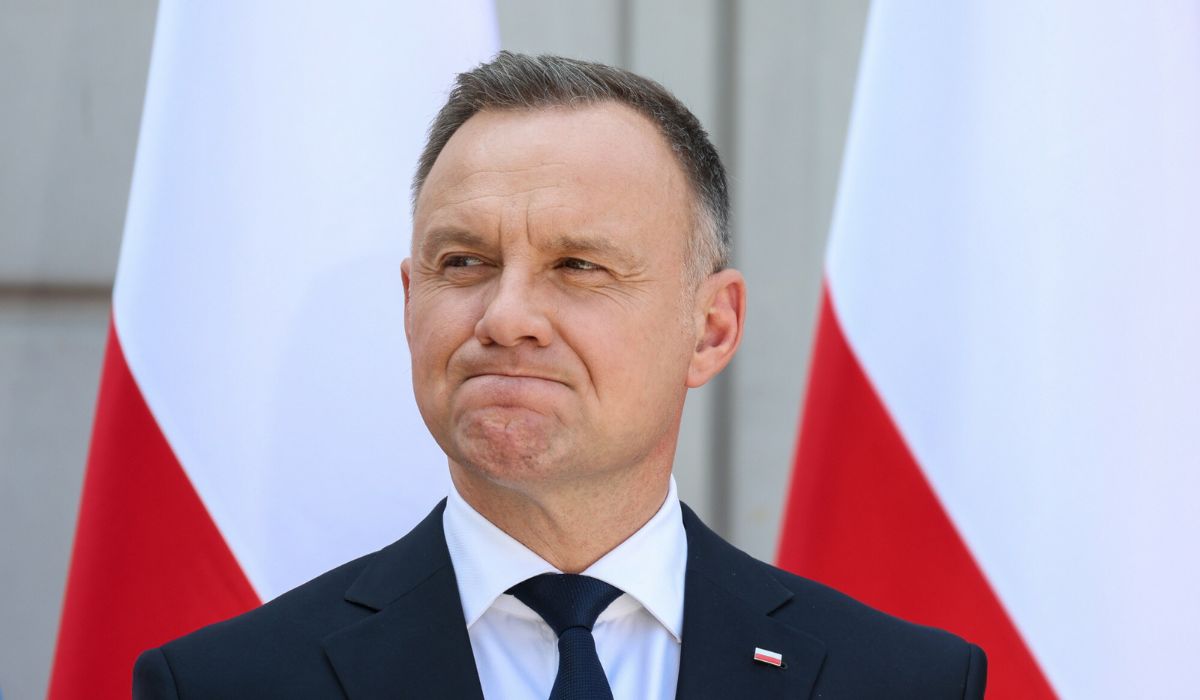 Sondaż: ponad połowa Polaków wolałaby, żeby Andrzej Duda zostawił już politykę