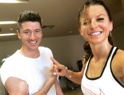 Kibic do Lewandowskiego: "Będę miał tyle dzieci, ile strzelisz goli!":baby::soccer::baby::soccer: