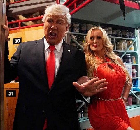 Była kochanka Trumpa, aktorka po*no Stormy Daniels, opisała ich s*ks w książce