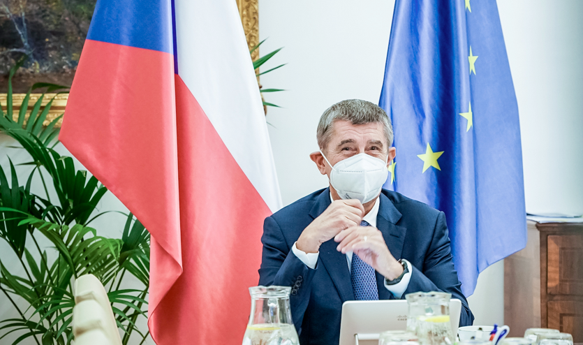 Czechy: podatek dochodowy w dół w nadziei, że pomoże w walce z kryzysem